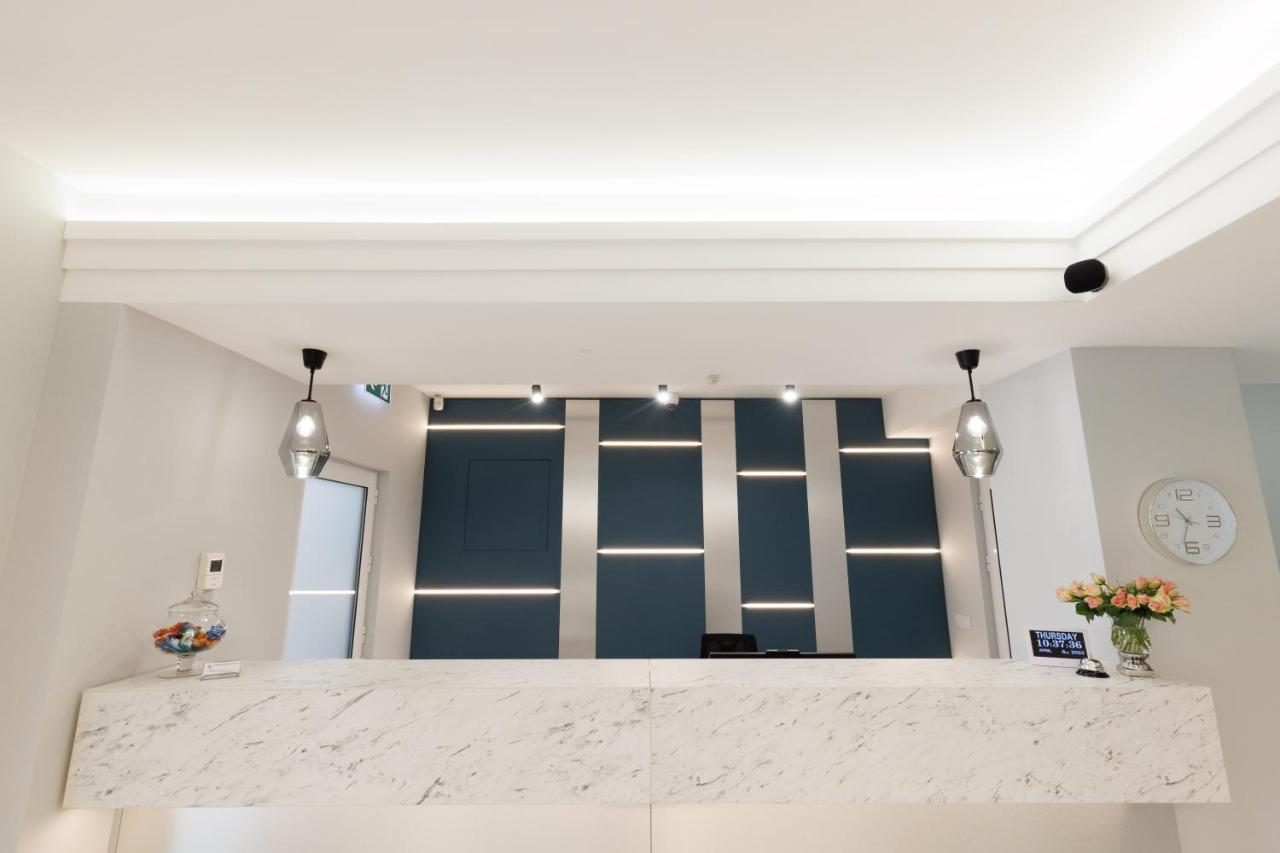 Hotel Yvy Себеш Екстер'єр фото
